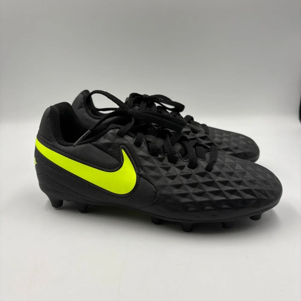Nike Tiempo Legend 8 Club Soccer Cleats Kids 5Y Black Volt Good Textured MG